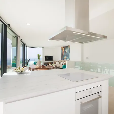200m² New D With Private, Heated Pool And Amazing Ocean View.