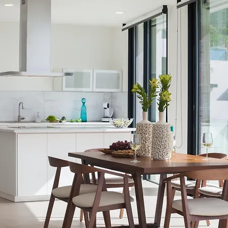 200m² New D With Private, Heated Pool And Amazing Ocean View. *