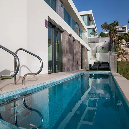 200m² New D With Private, Heated Pool And Amazing Ocean View.