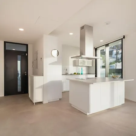 200m² New D With Private, Heated Pool And Amazing Ocean View. *